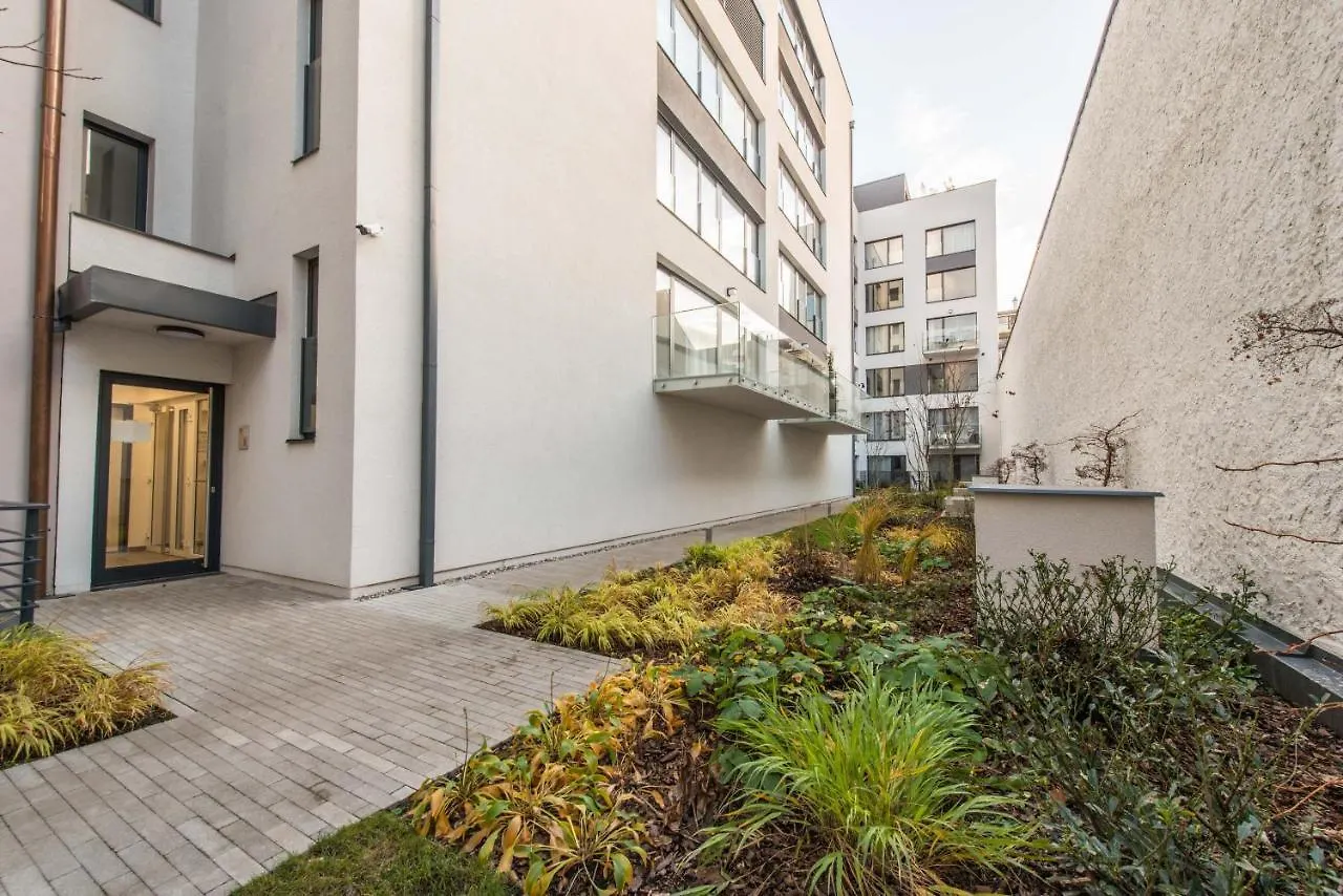 Quiet & New Apartment Near City Center With Garage Prague