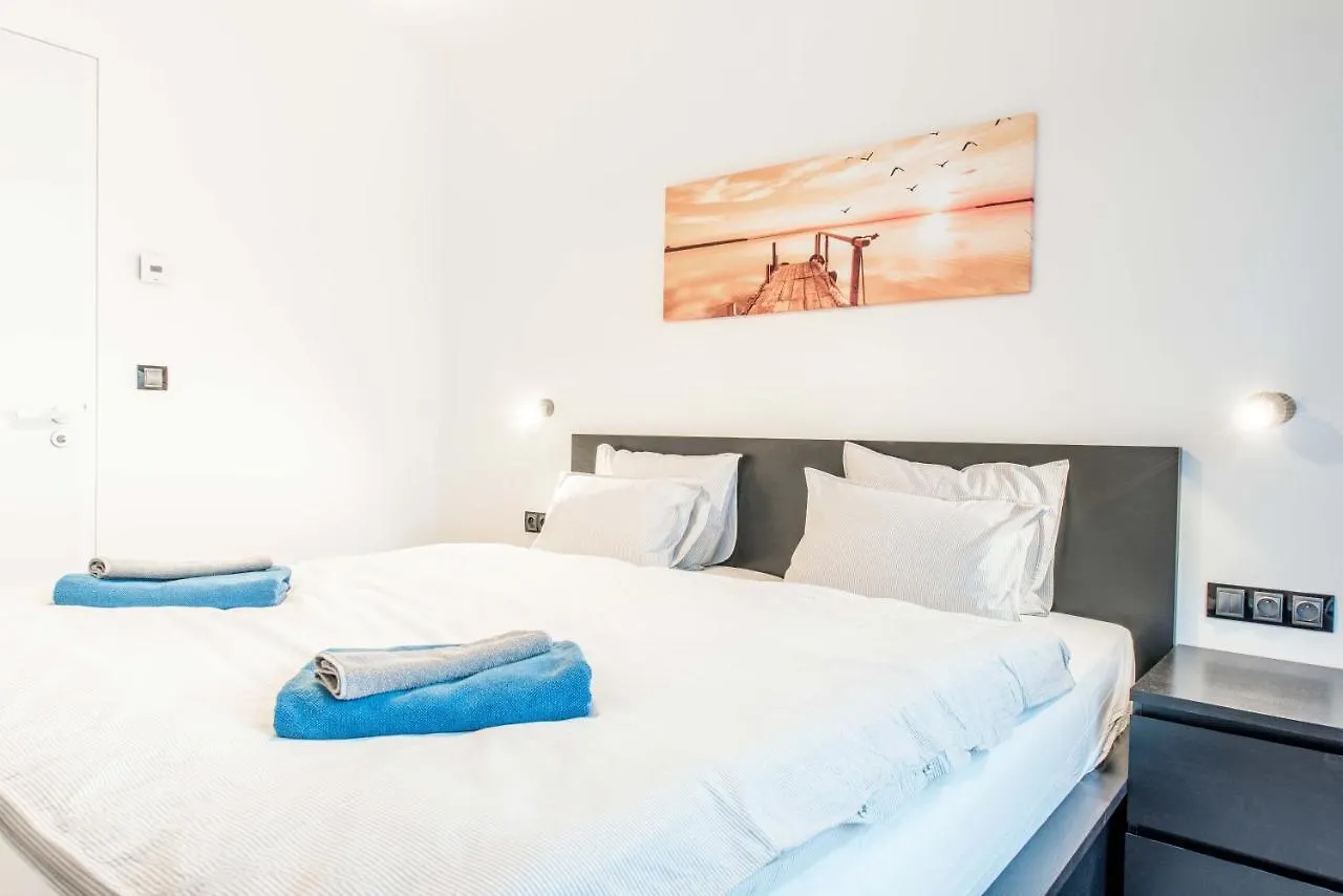 Quiet & New Apartment Near City Center With Garage Prague Czech Republic